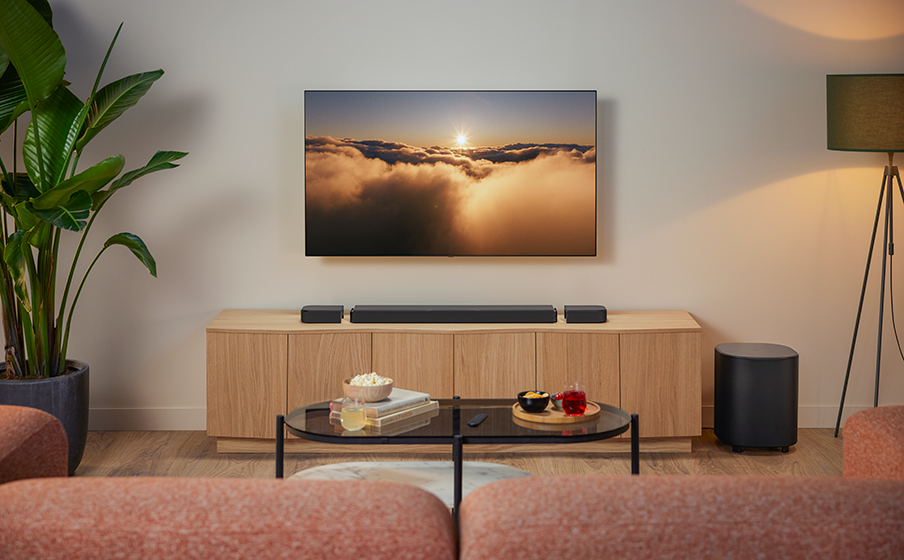 Real surround sound with detachable wireless speakers